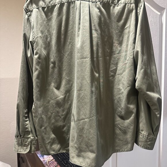 Rainforest Cafe Olive Green Utility Work Shirt – Logo Patch & Embroidered Frog - Picture 4 of 6